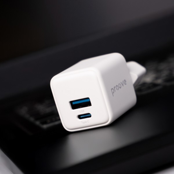 Фото - Мережевий зарядний пристрій Proove Pocket GaN 25W Type-C + USB white (WCPG25111202)
